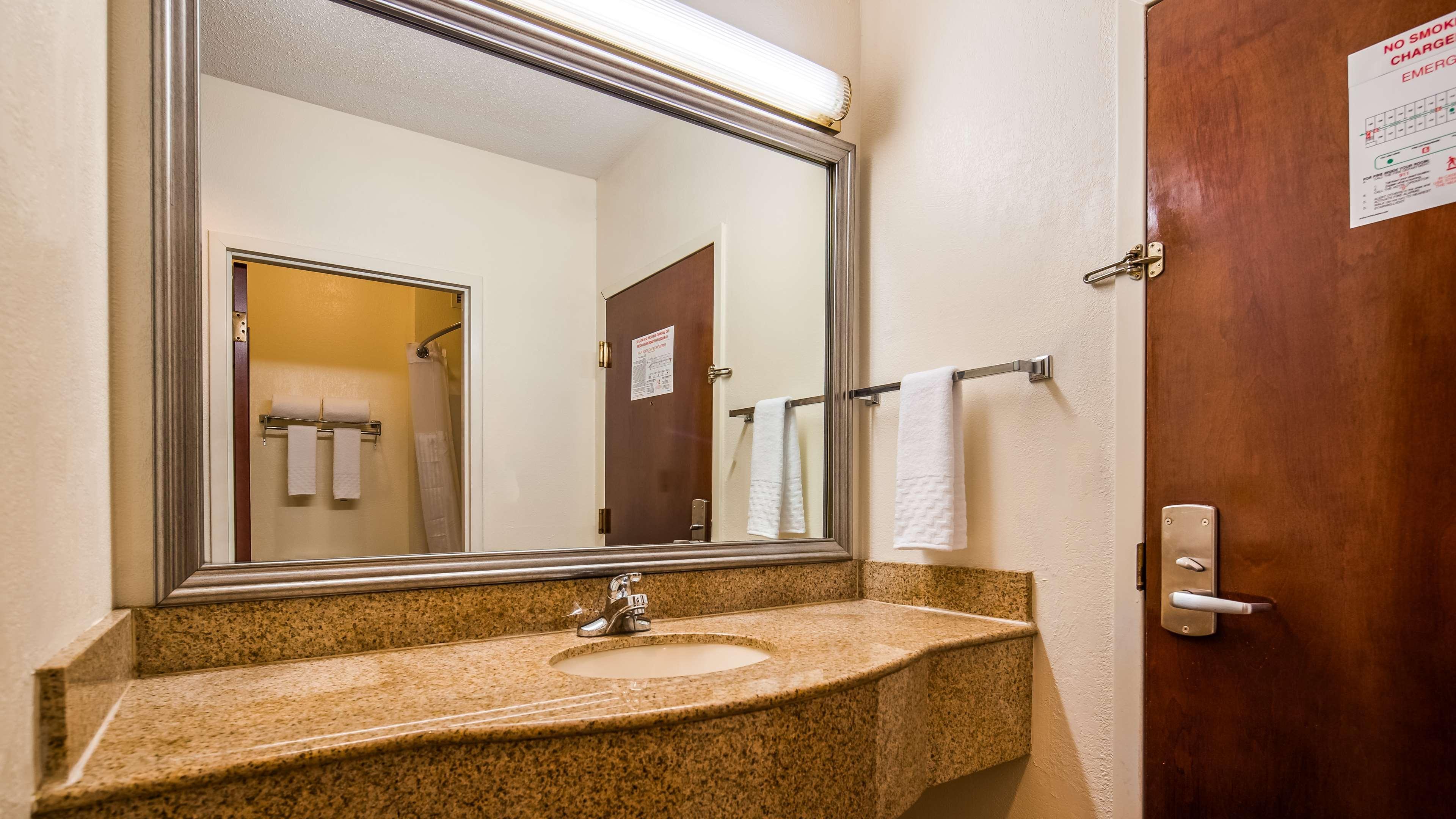 Best Western Plus South Hill Inn Ngoại thất bức ảnh
