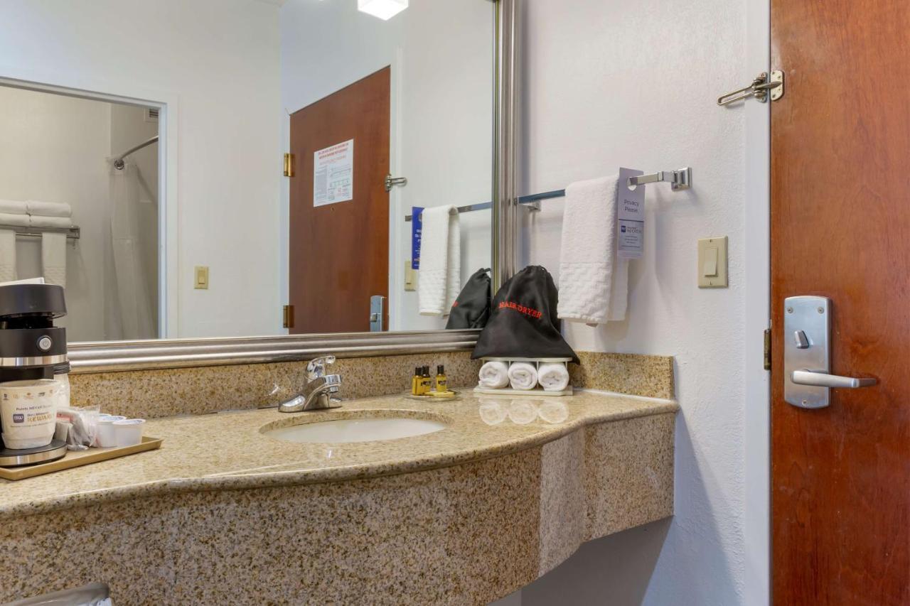 Best Western Plus South Hill Inn Ngoại thất bức ảnh