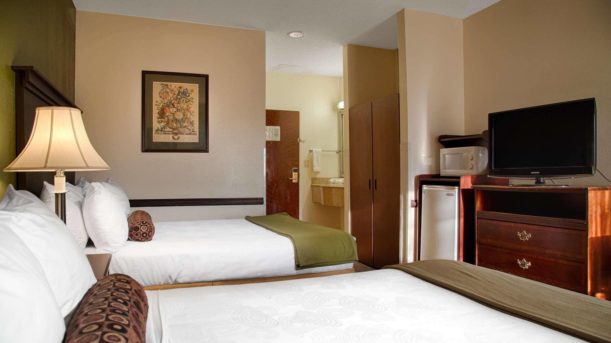 Best Western Plus South Hill Inn Ngoại thất bức ảnh