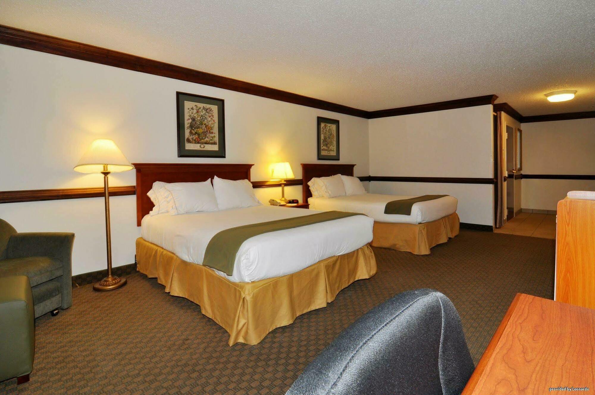 Best Western Plus South Hill Inn Ngoại thất bức ảnh